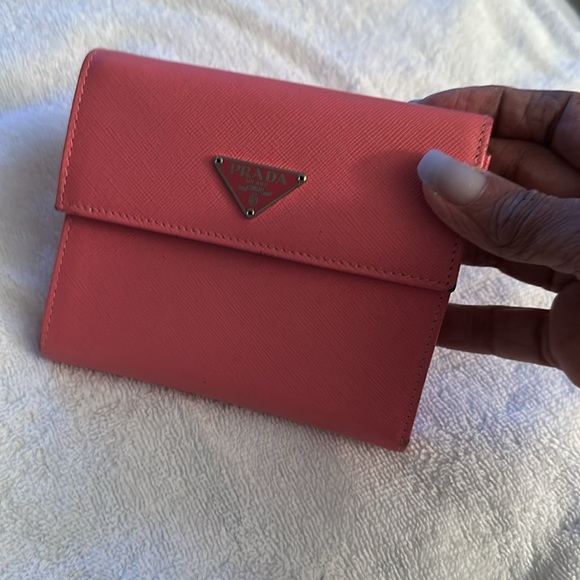 Pink Prada wallet preloved great condition - Picture 8 of 8